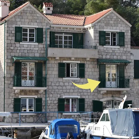New * Makarska